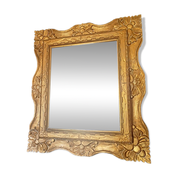 Grand miroir en bois doré