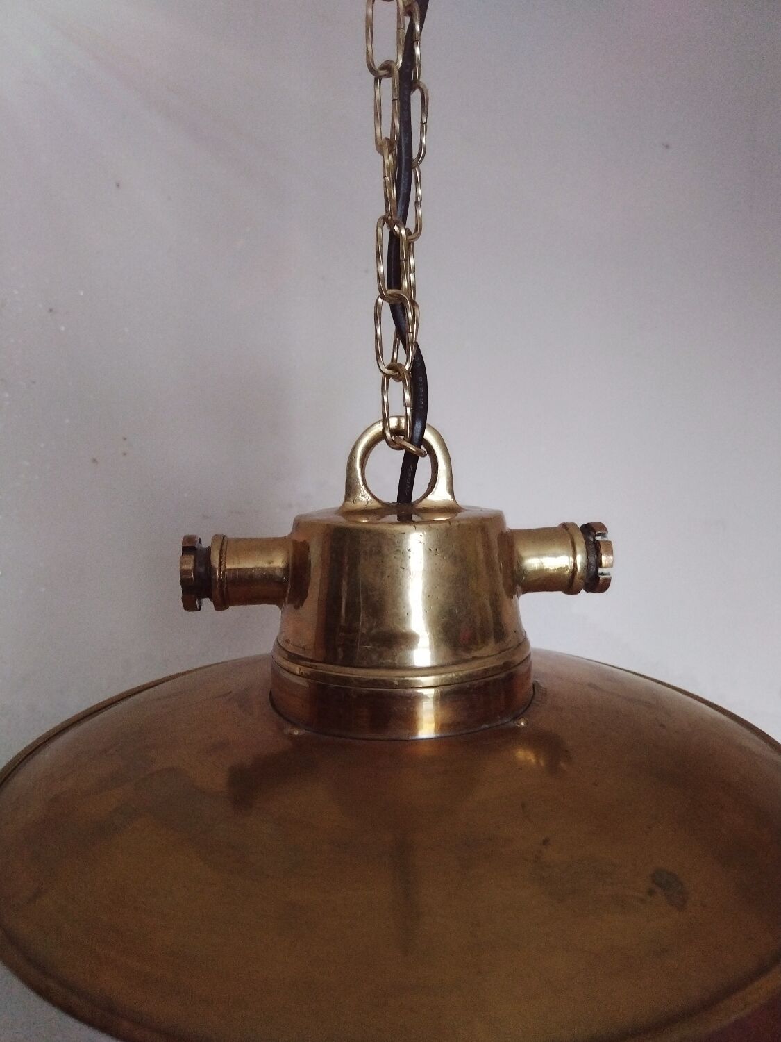 Genuine brass boat suspension