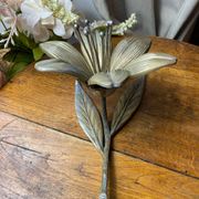 Individual flower-shaped ashtrays, solid brass, 1960s/70s
