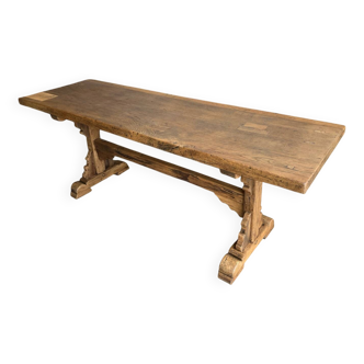 Farmhouse table