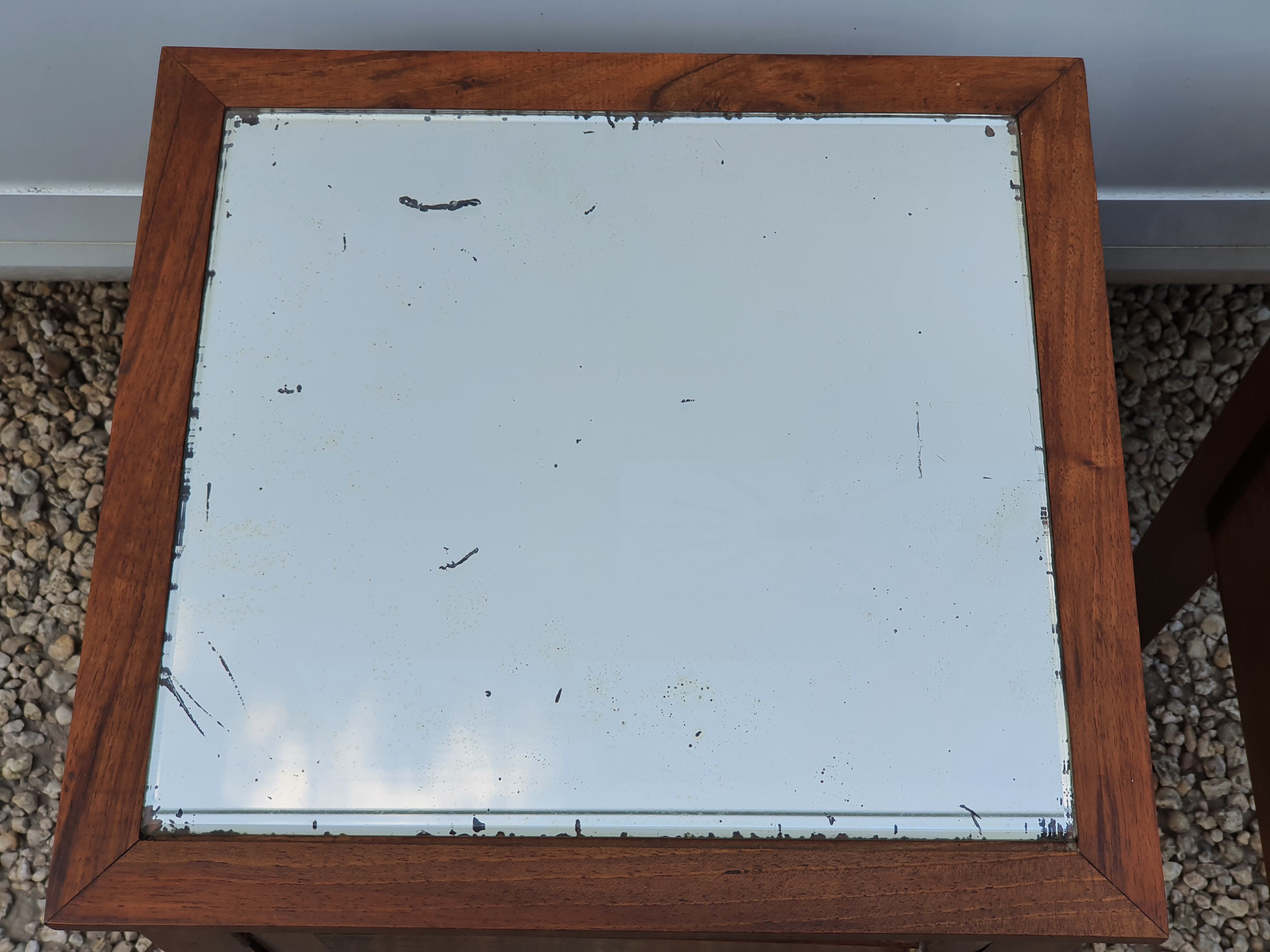 2 bedside tables mirror tray