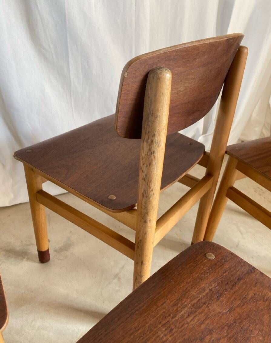 Quatre chaises basses Kvetny et Sonners Stolefabrik Danemark 1960