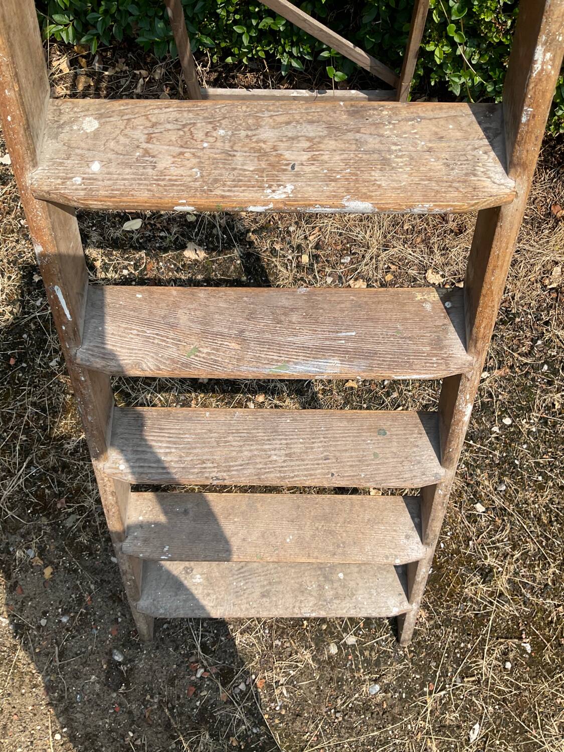 Ancien Escabeau de peintre en chêne