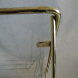 Shelf wall steel wire gold