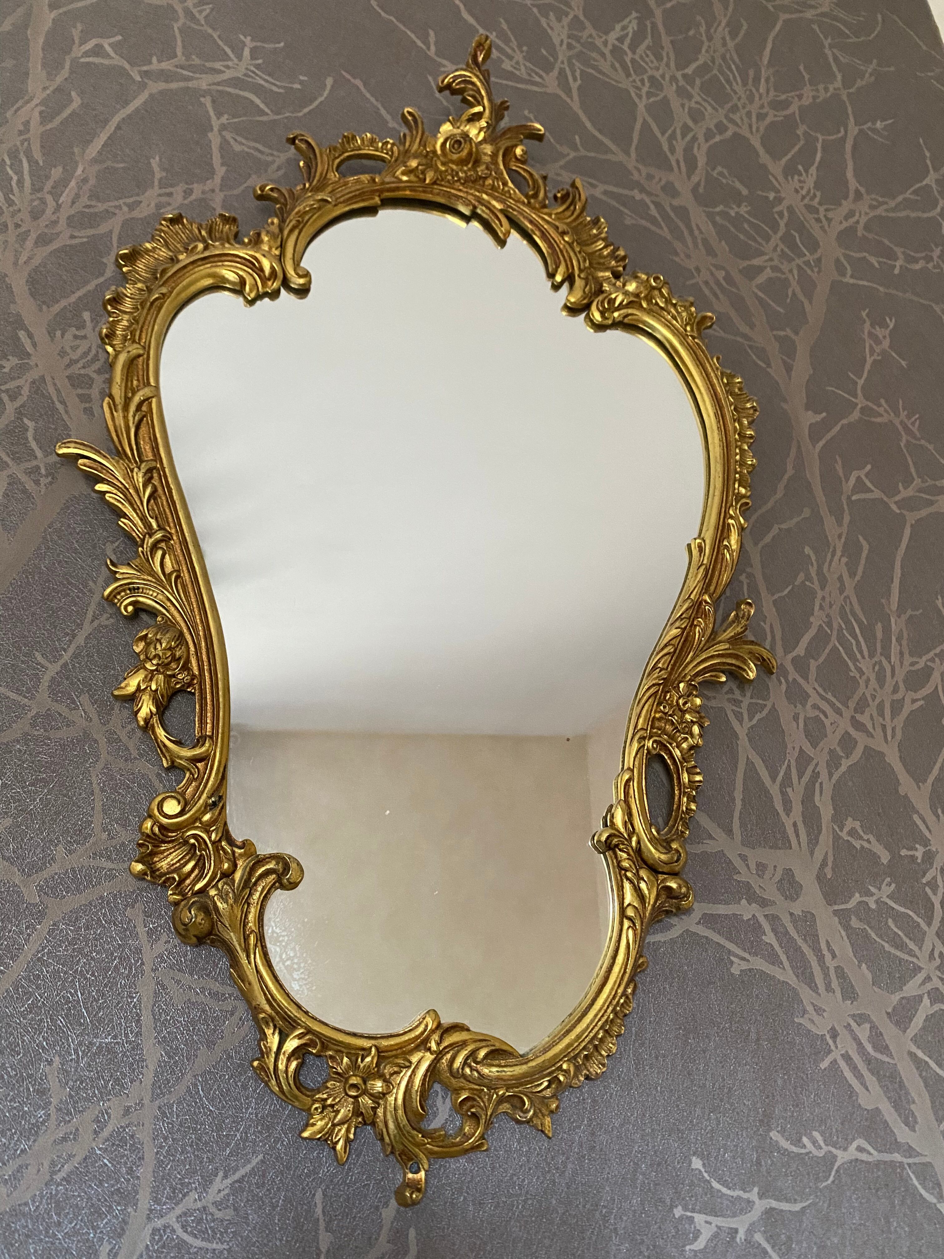 Miroir baroque rocaille en bronze doré