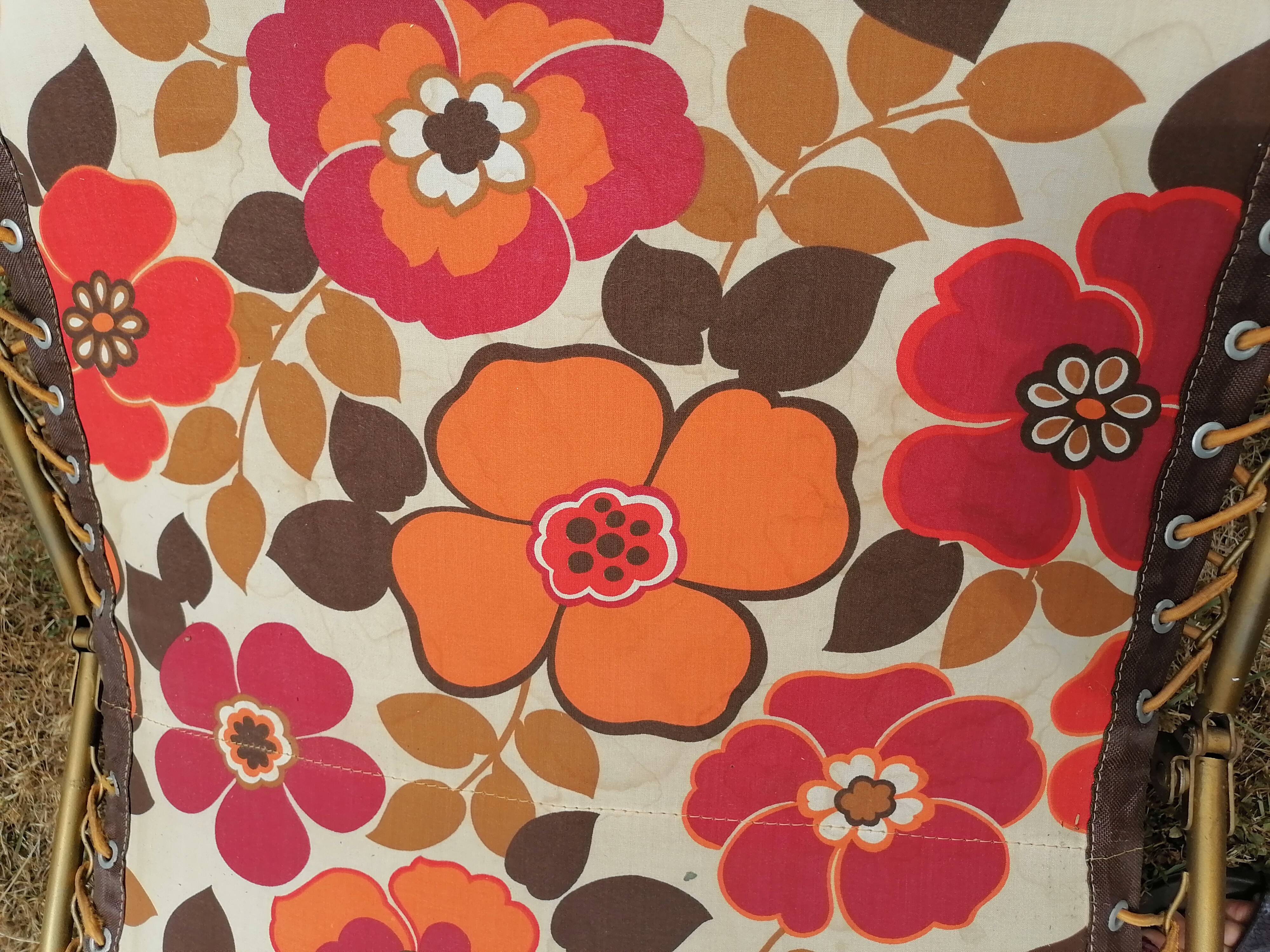 Folding bed lafuma vintage flowers