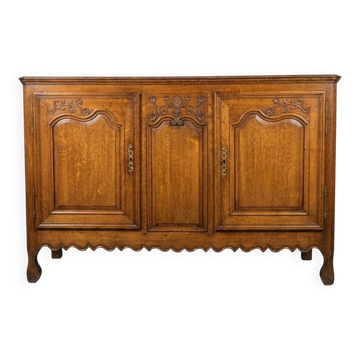Very oak sideboard with 2 doors