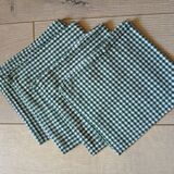 4 vintage checkered napkins