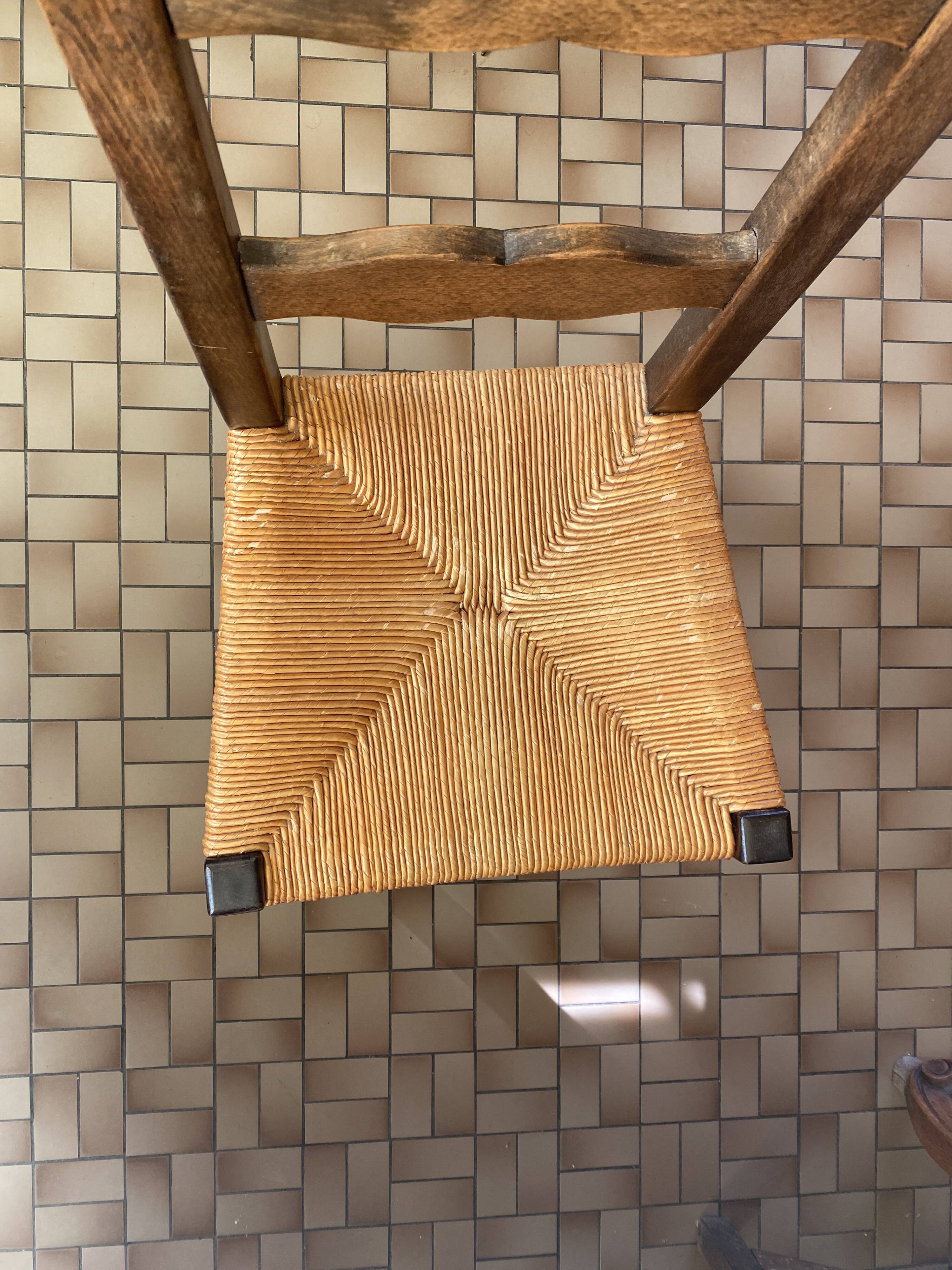 Mulched wooden bistro chair