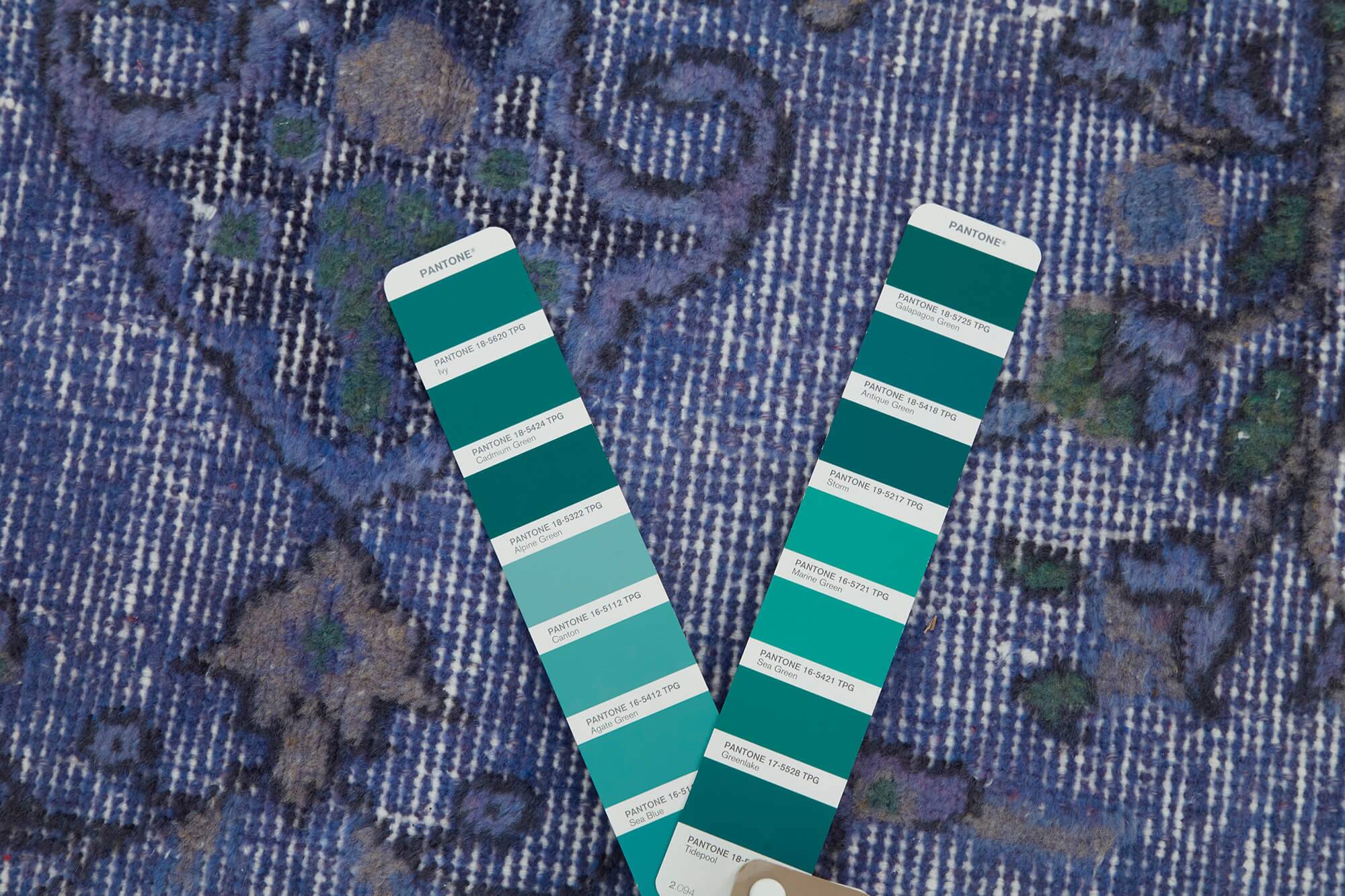 Hand-knotted bohemian turkish 1970s 180 cm x 274 cm purple rug