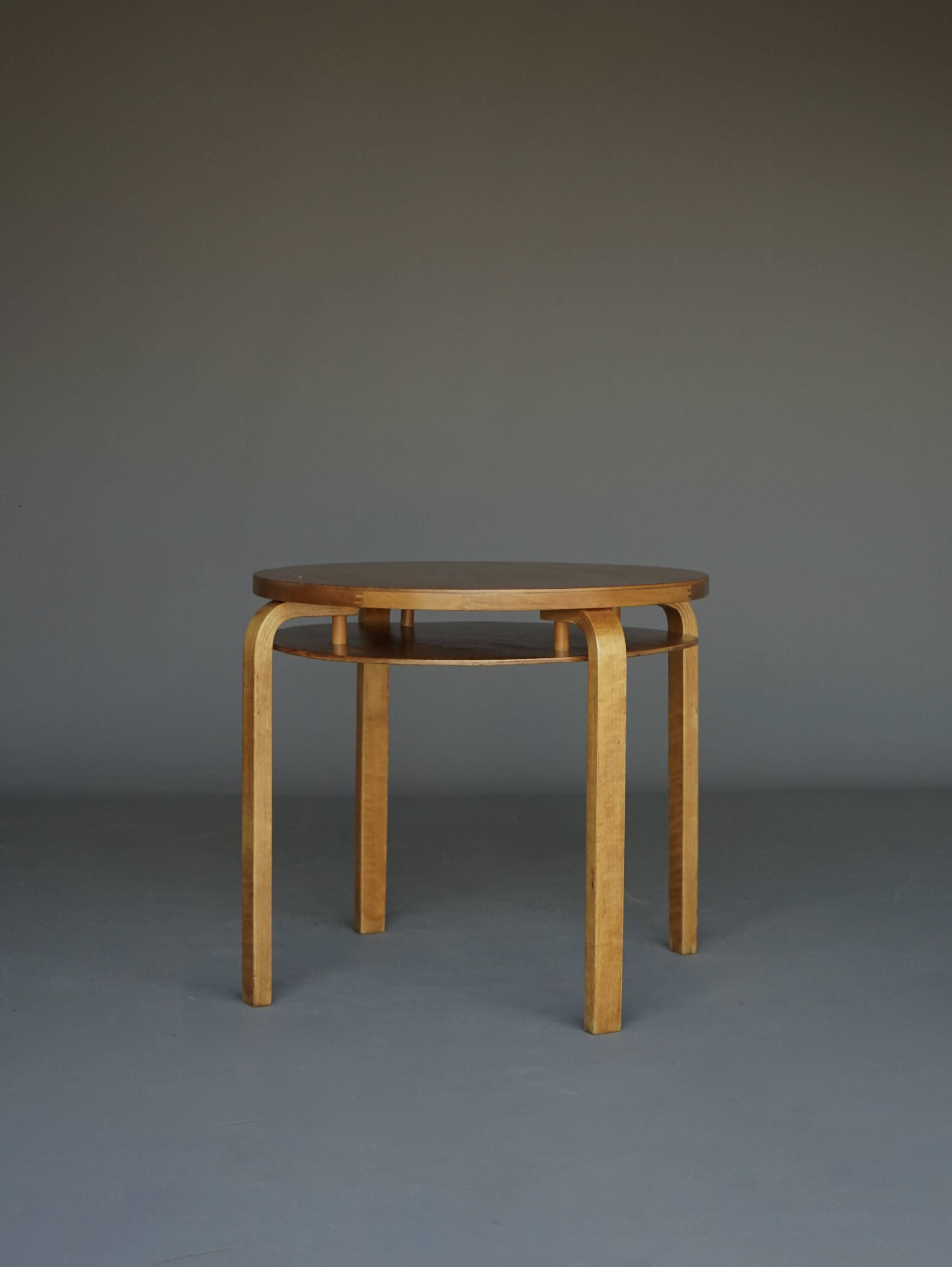 Alvar Aalto Model 70 two-tier Side Table in birch wood. Finland 1940s