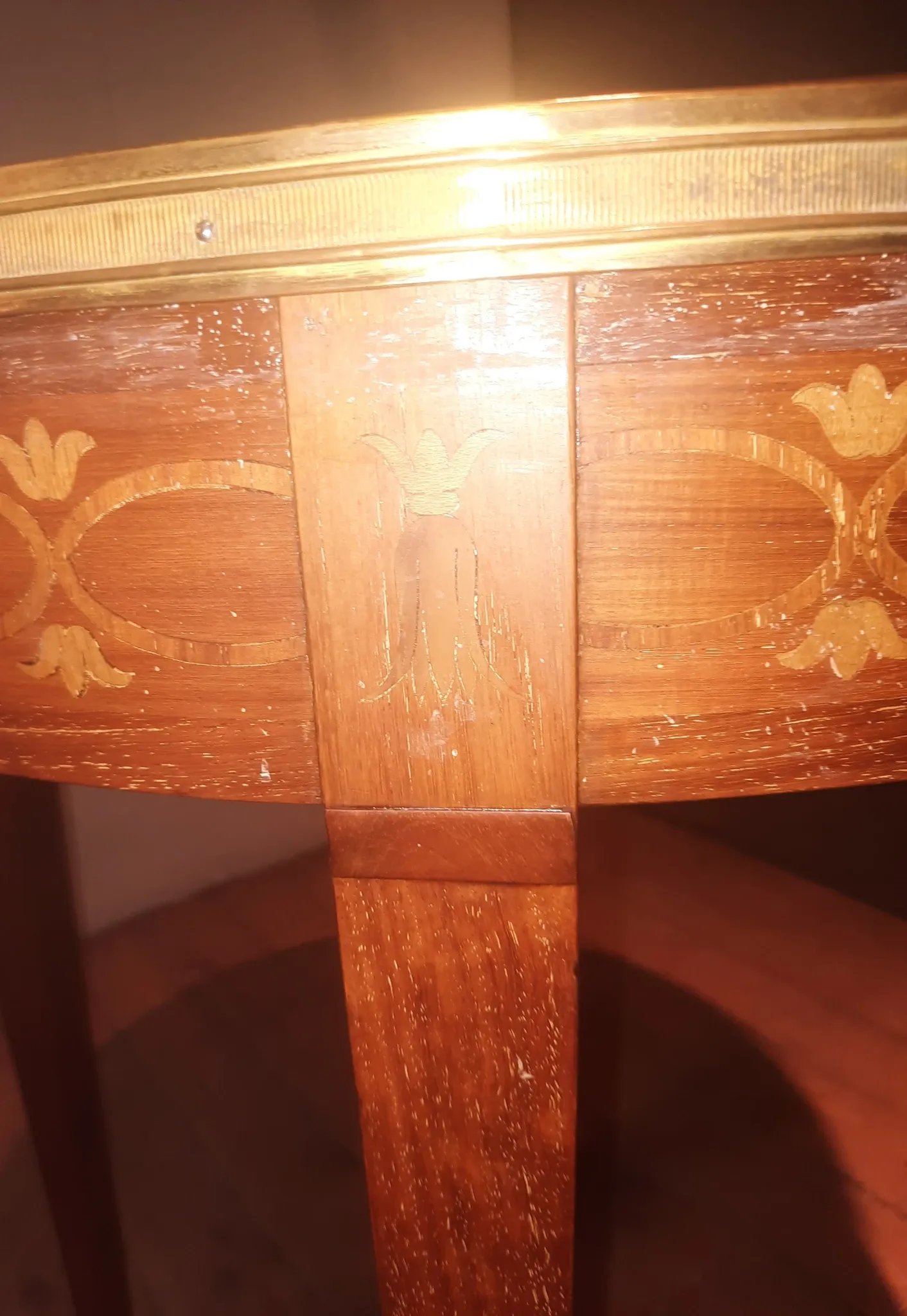 Marquetry guéridon in Louis XVI style