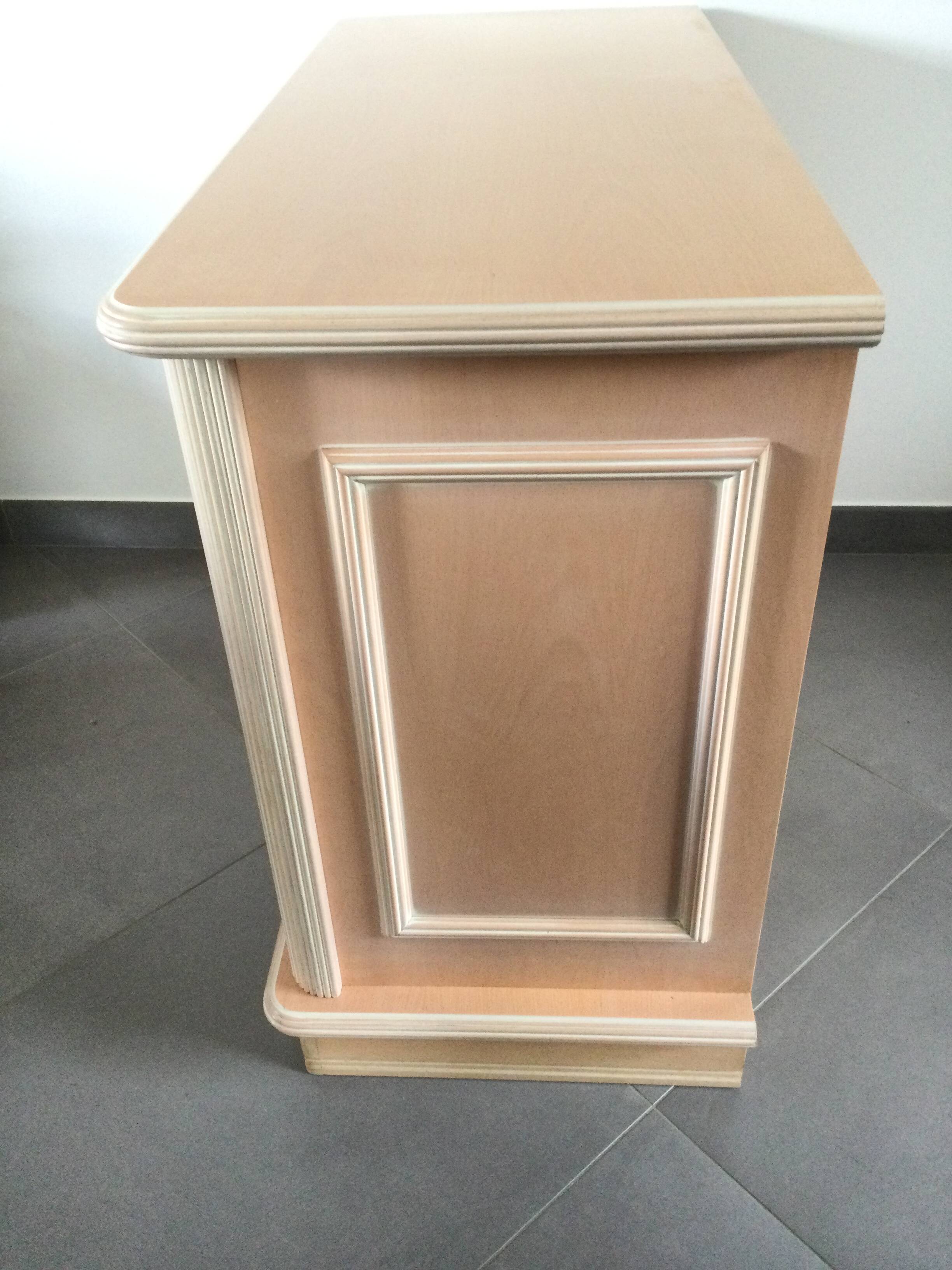 Rose Commode with Four Drawers