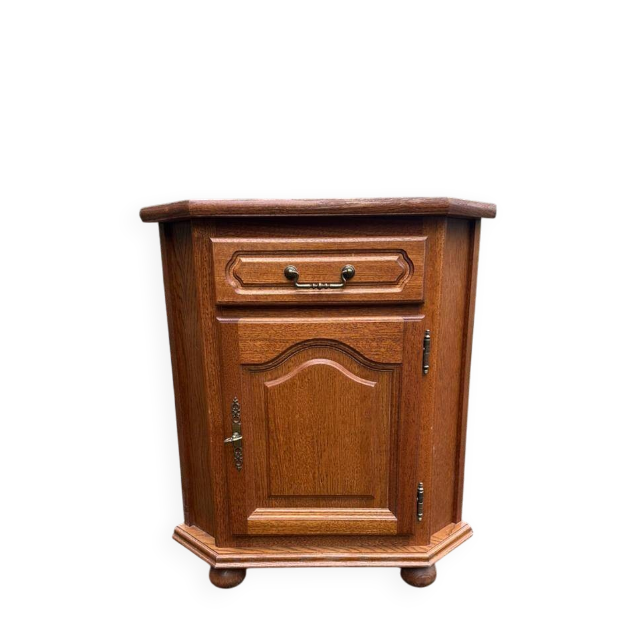 Wooden corner TV cabinet in solid wood, Louis XIV style.