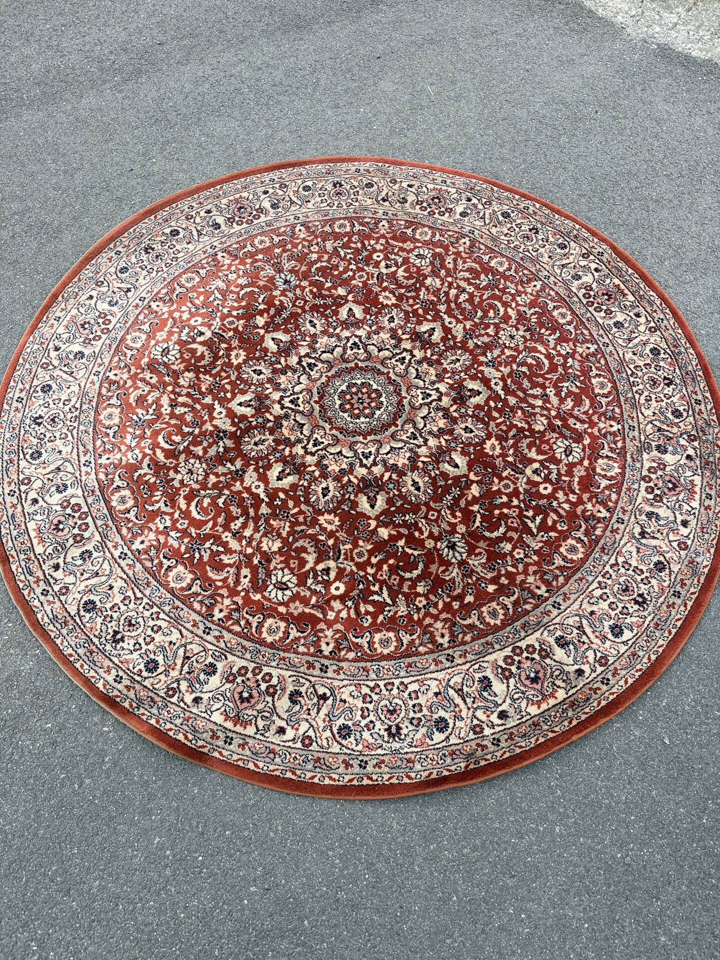 Large round vintage "Concerto" rug by Louis de Poortere – Persian style