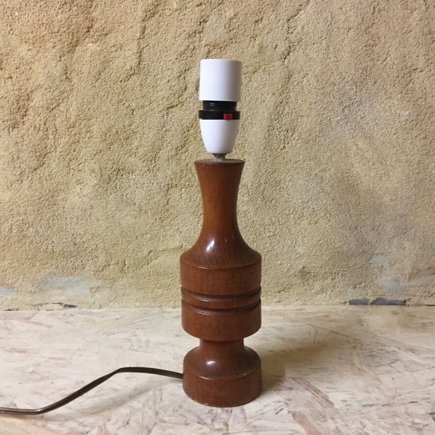 Turned wooden bedside lamp foot n°1