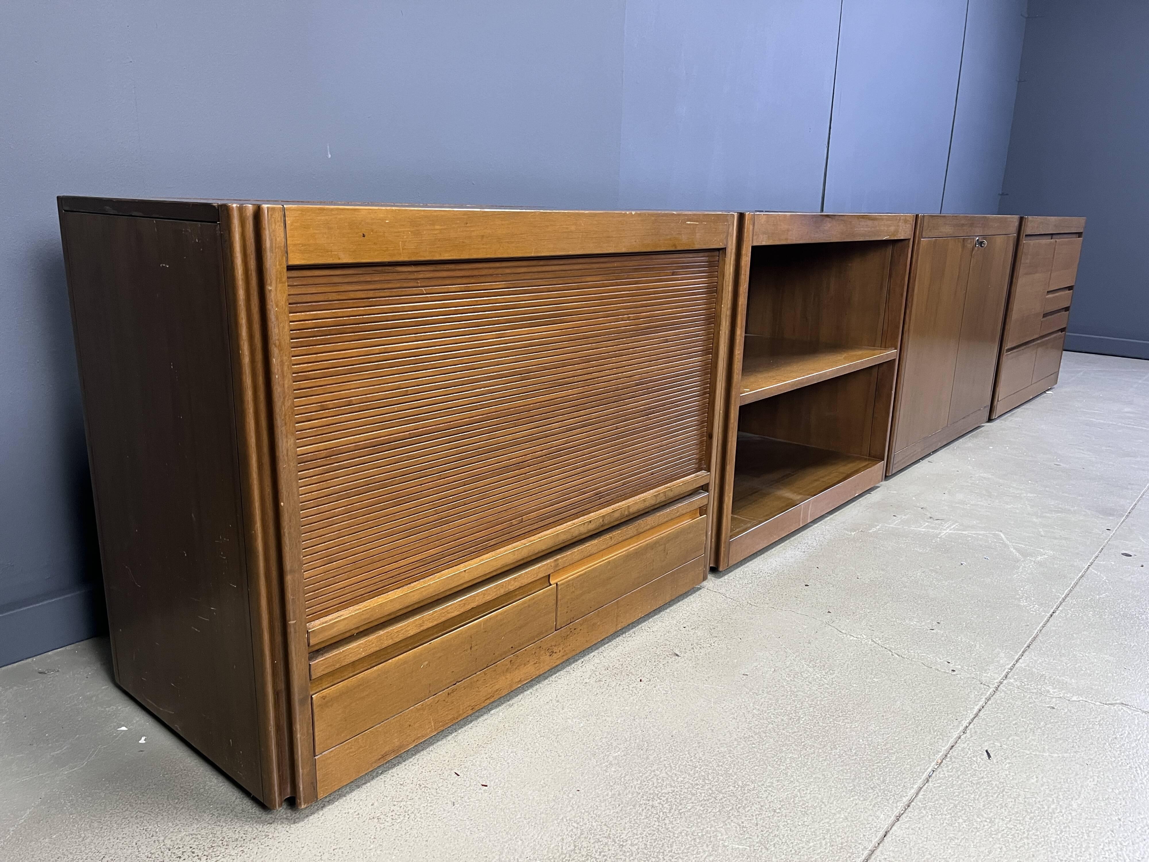 Vintage 4d sideboard by Angelo Mangiarotti for Molteni, 1970s