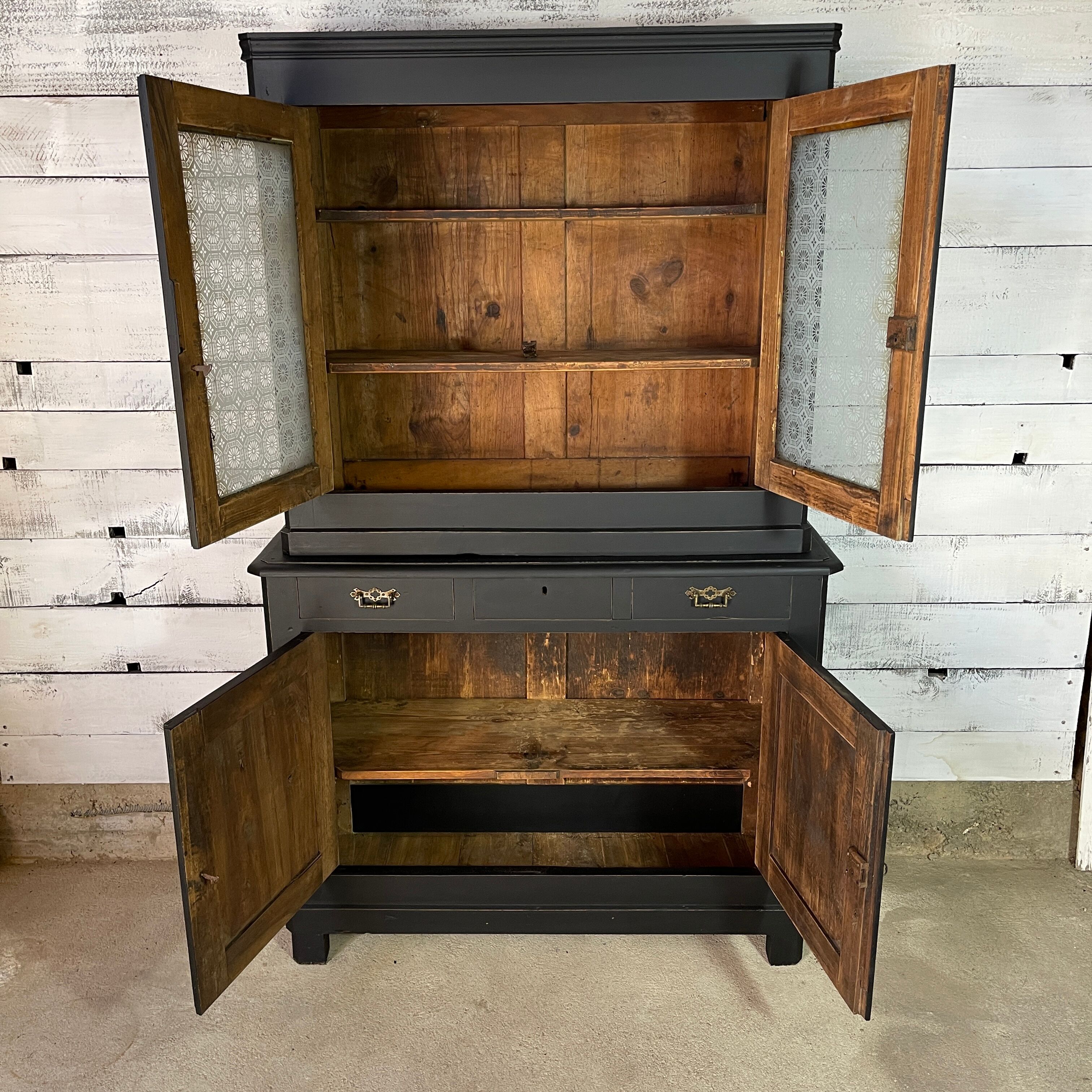 Vaisselier early XX th black patina