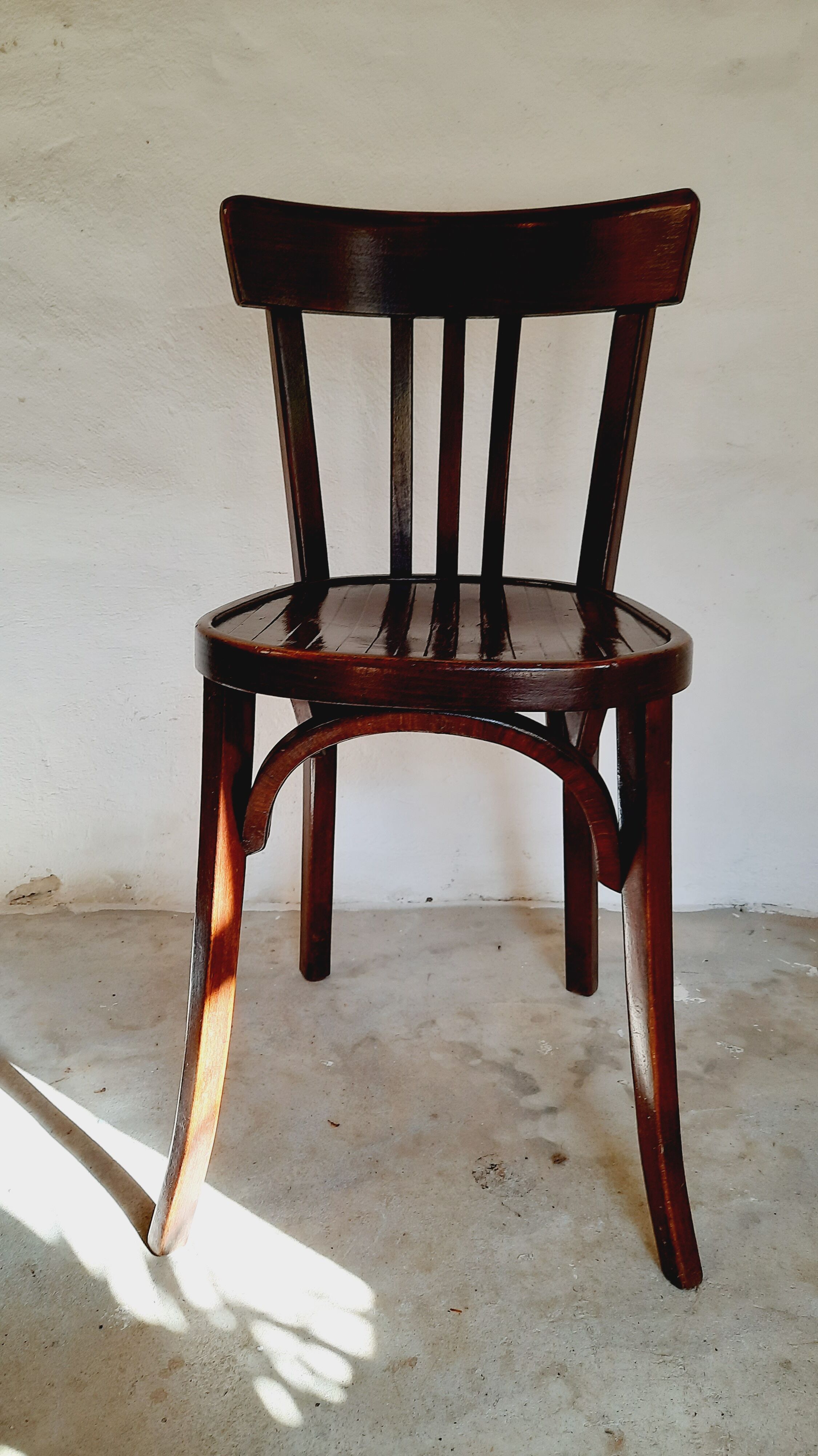 Lot 4 bistro chairs