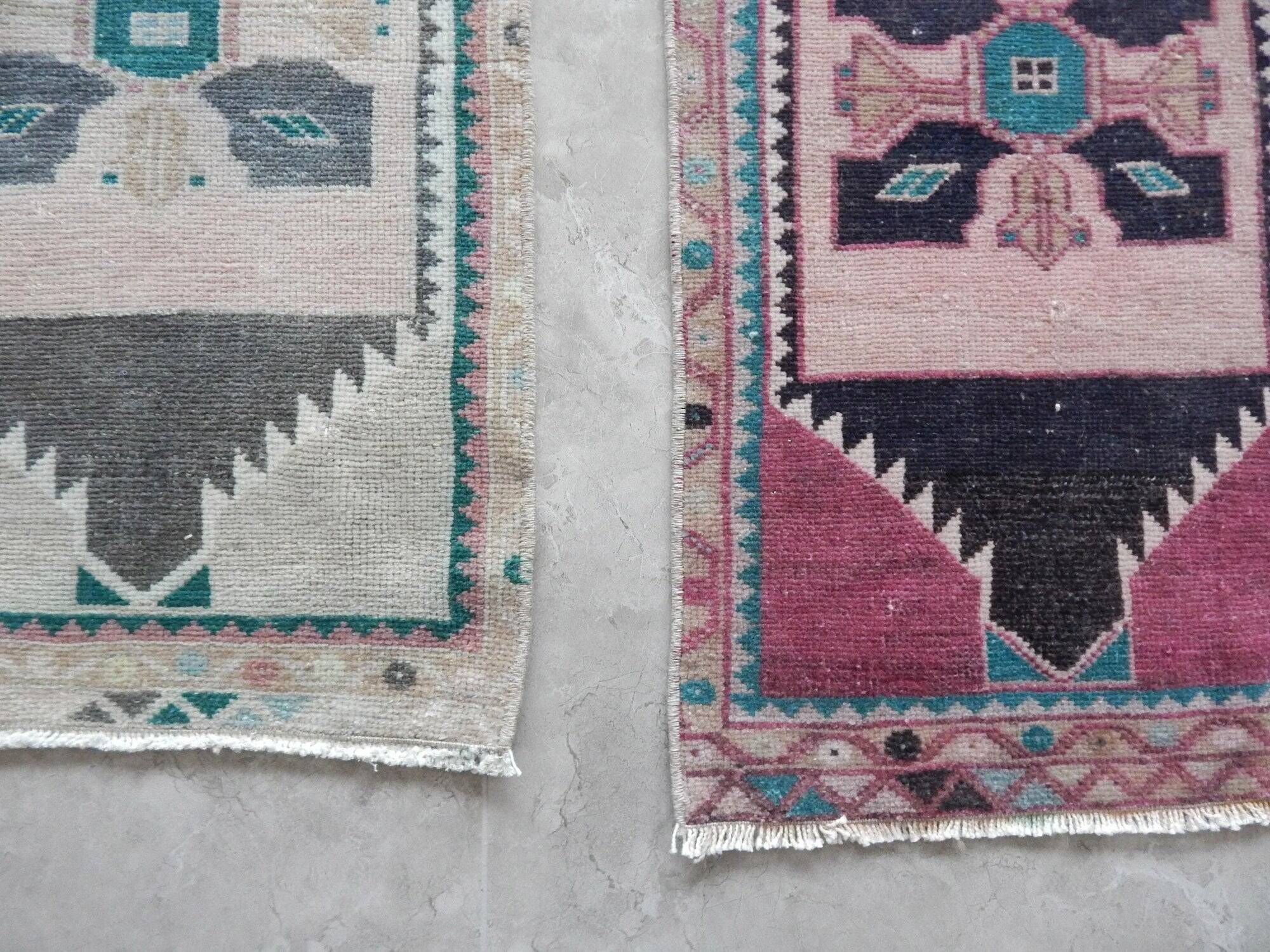 Set of 2 vintage handmade Turkish rugs 49x89 cm