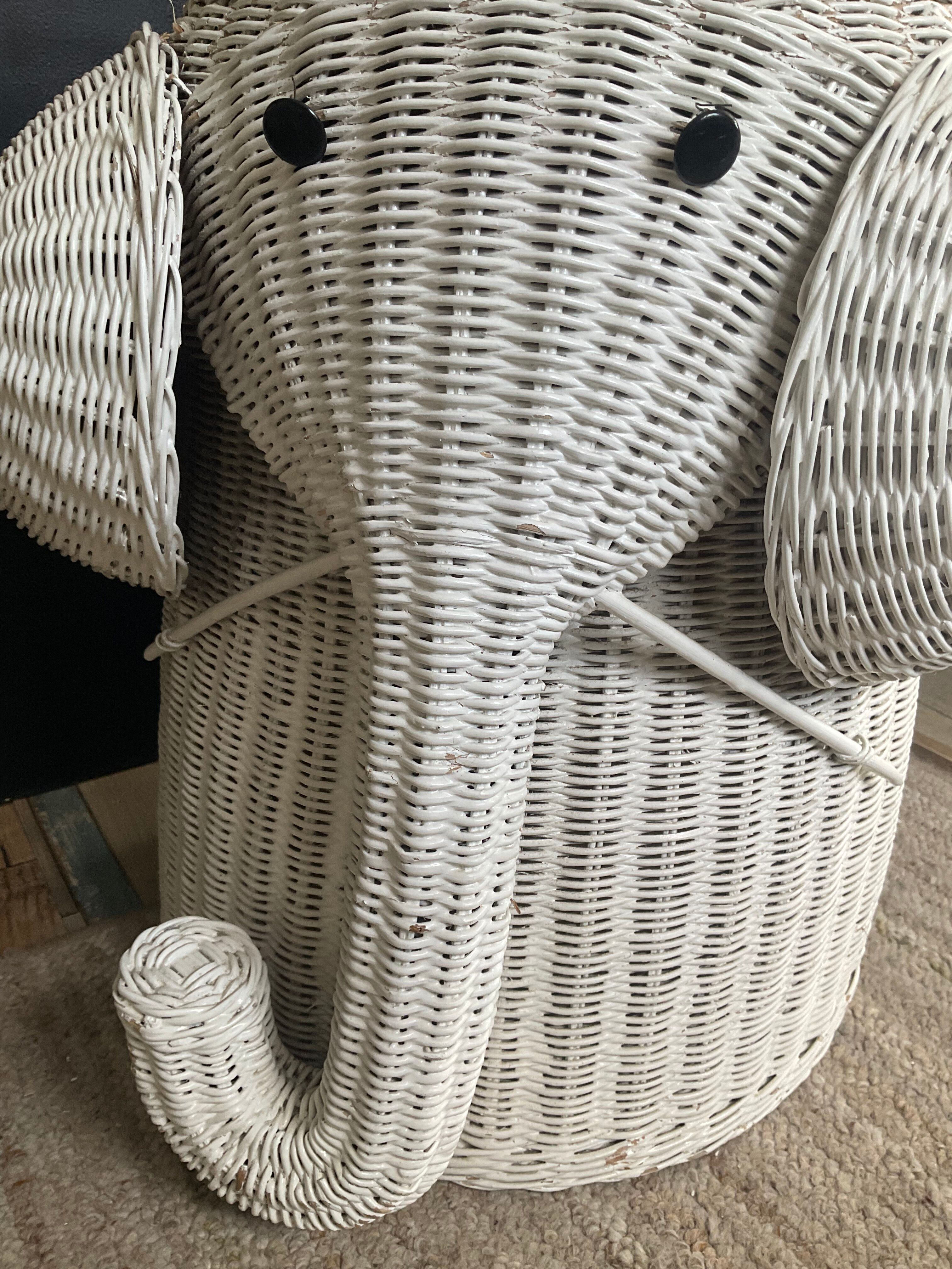 Vintage elephant laundry basket in rattan and wicker