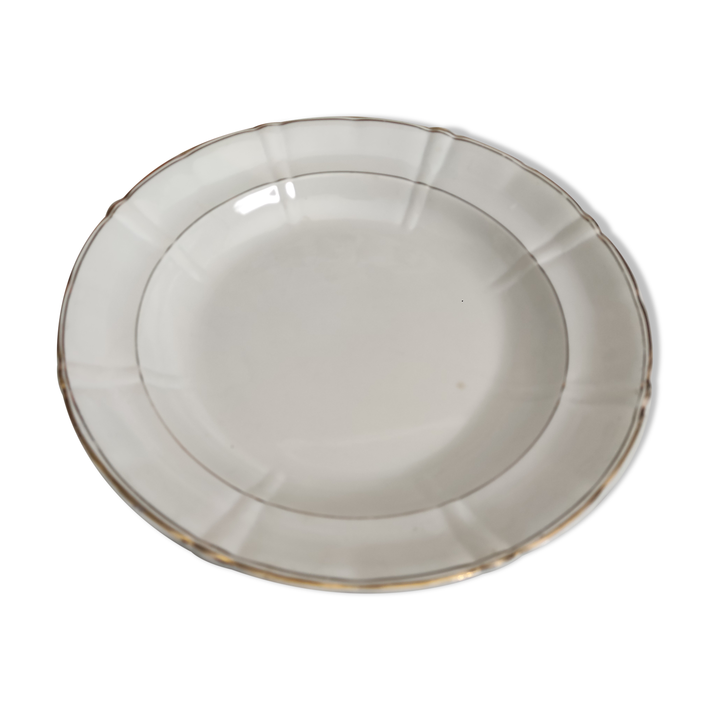 Niderviller hollow round dish in white earthenware bordered gold