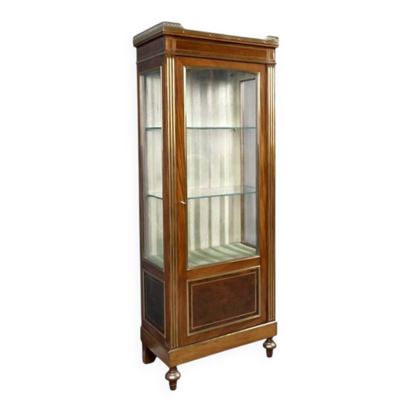 Vitrine en acajou, style Louis XVI – Début XXe