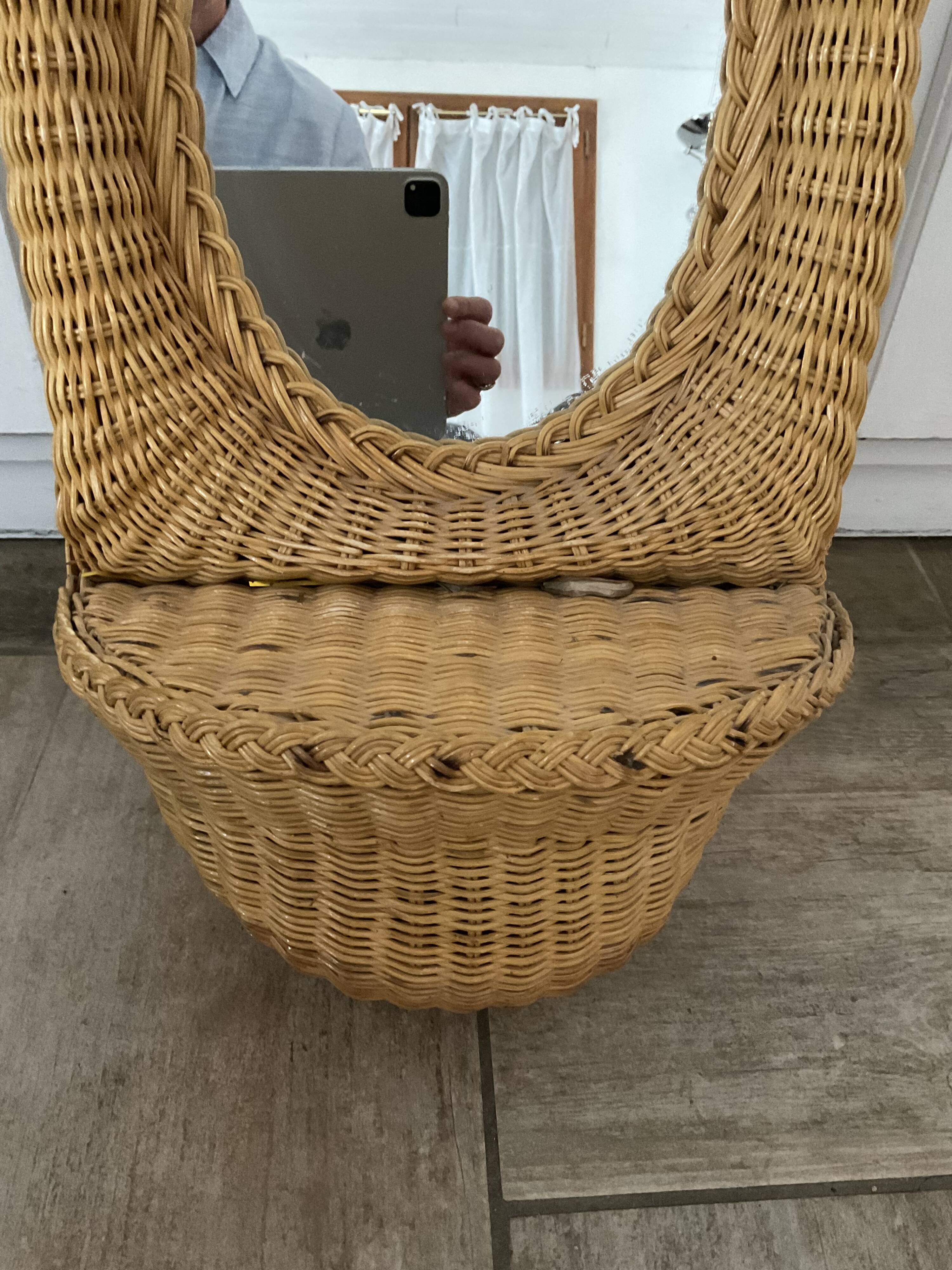 Mirror wicker