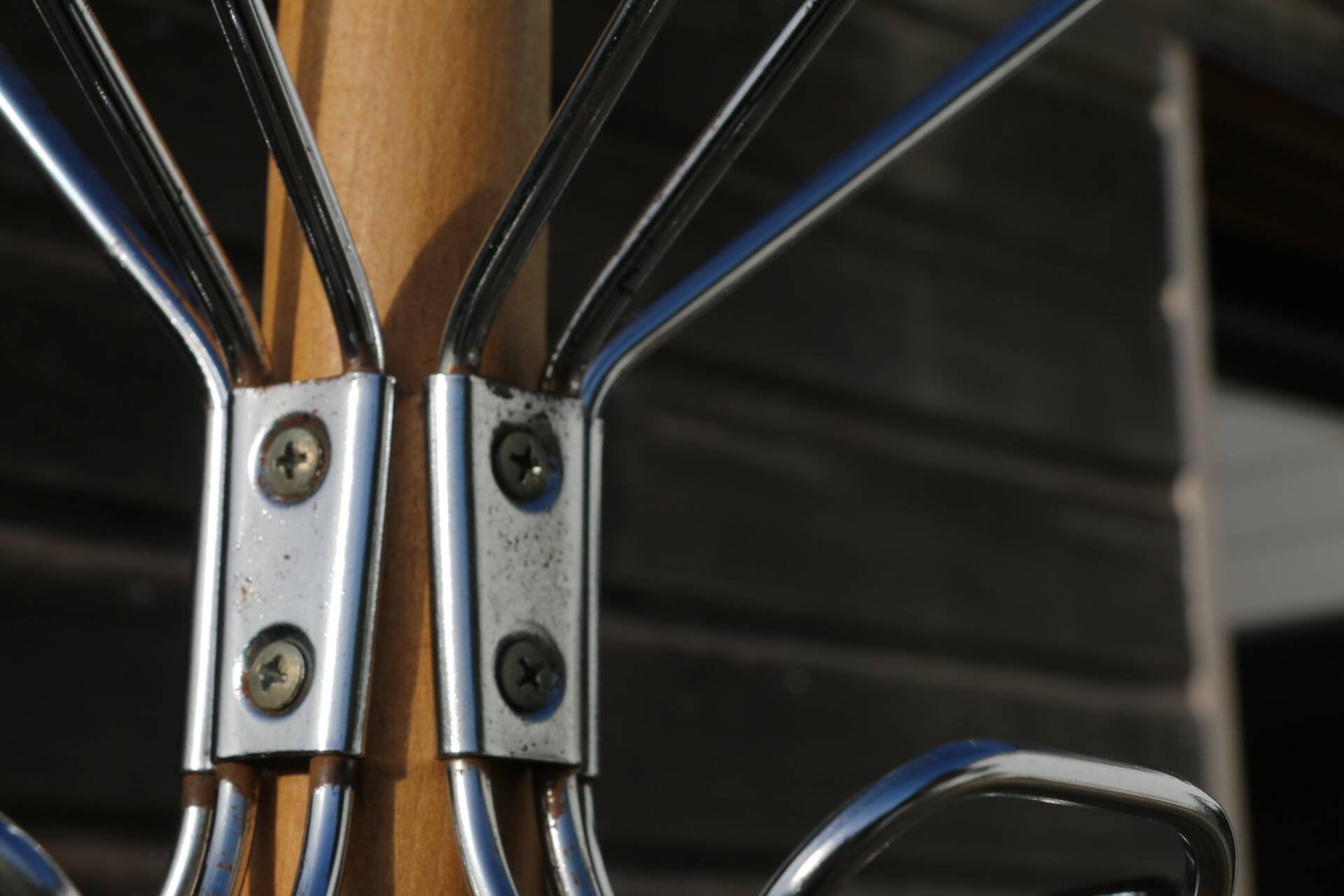 Parrot coat rack 1950 light beech