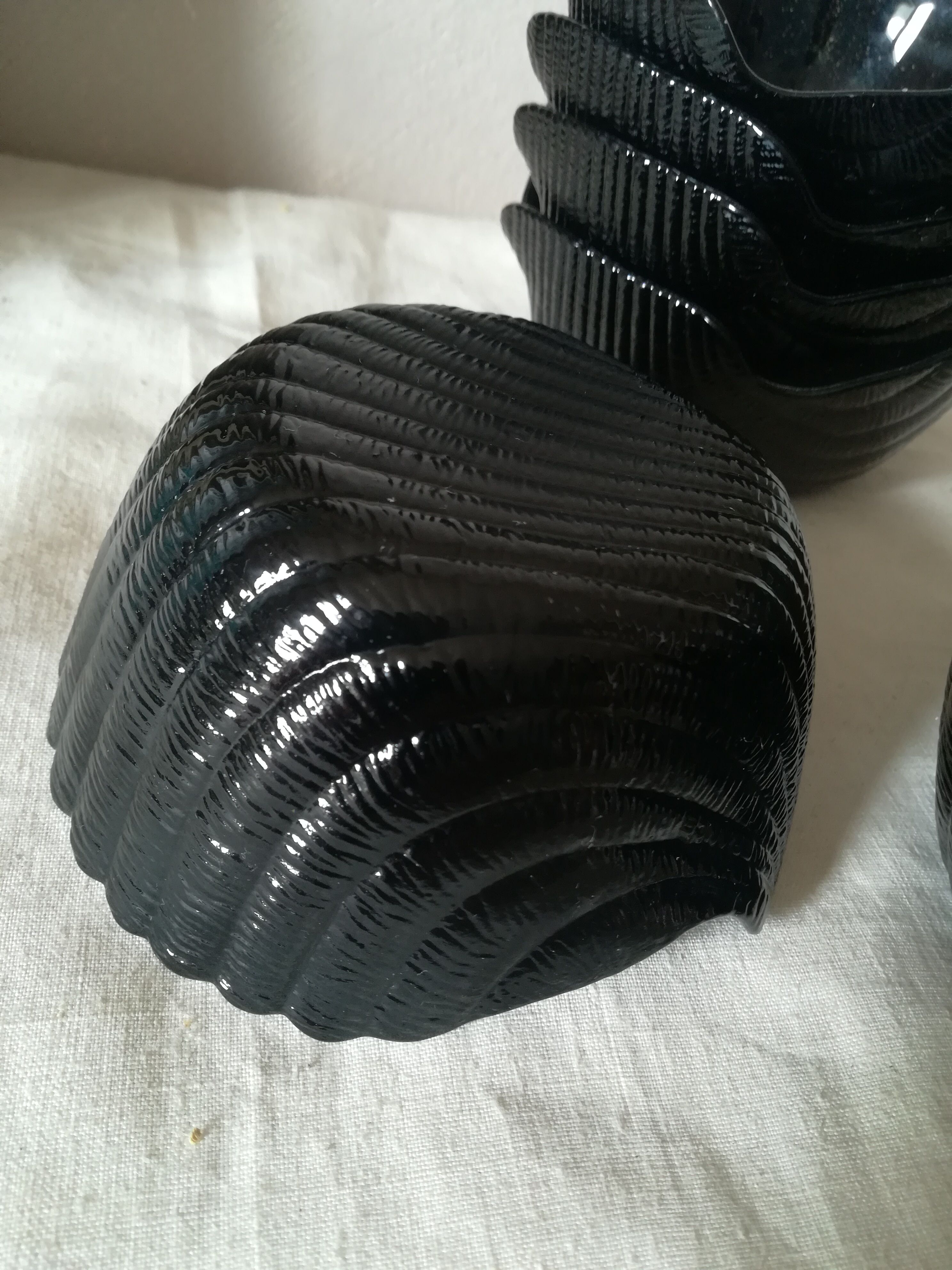 Set de 7 coupelles coquillage noir