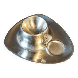 Modernist metal egg cup – Alessi spirit