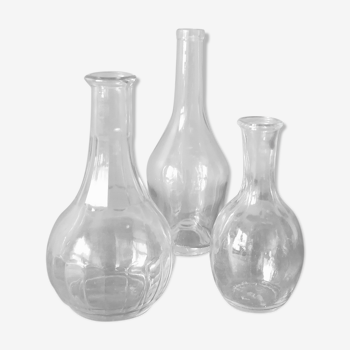 Glass wine carafons