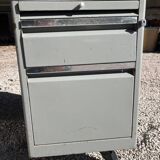 Vintage metal desk from the 1940s/50s.