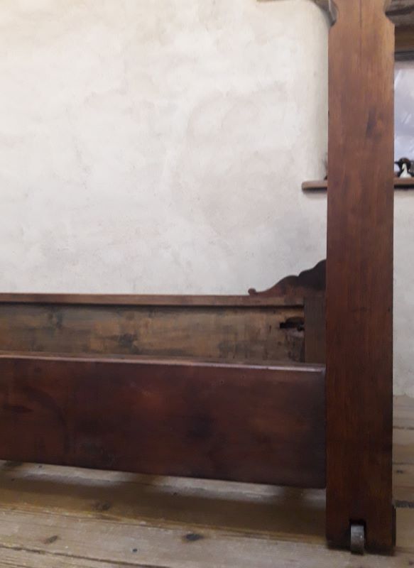 Louis philippe bed in walnut