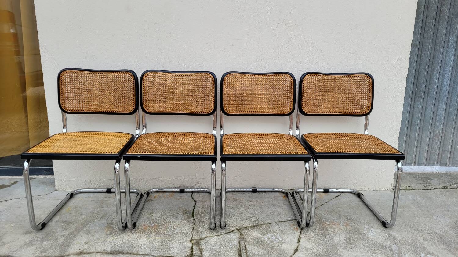 Set of 4 Marcel Breuer cesca black b32 chairs