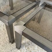Table basse acier brossé design années 70 et gigognes