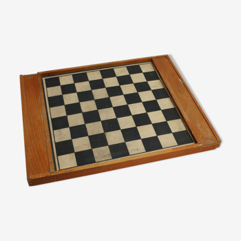 Old checkers game