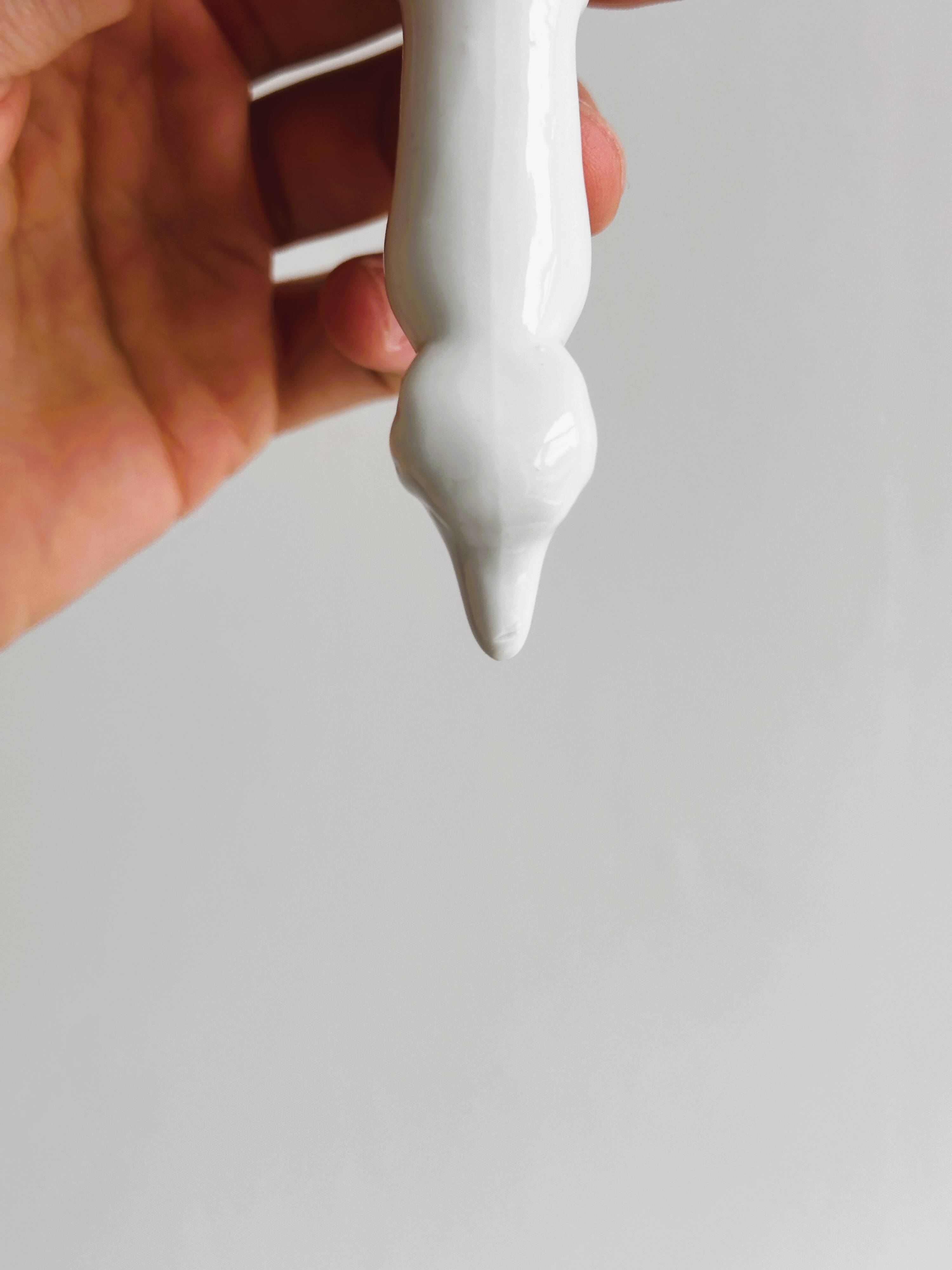 6 vintage white porcelain knife rests