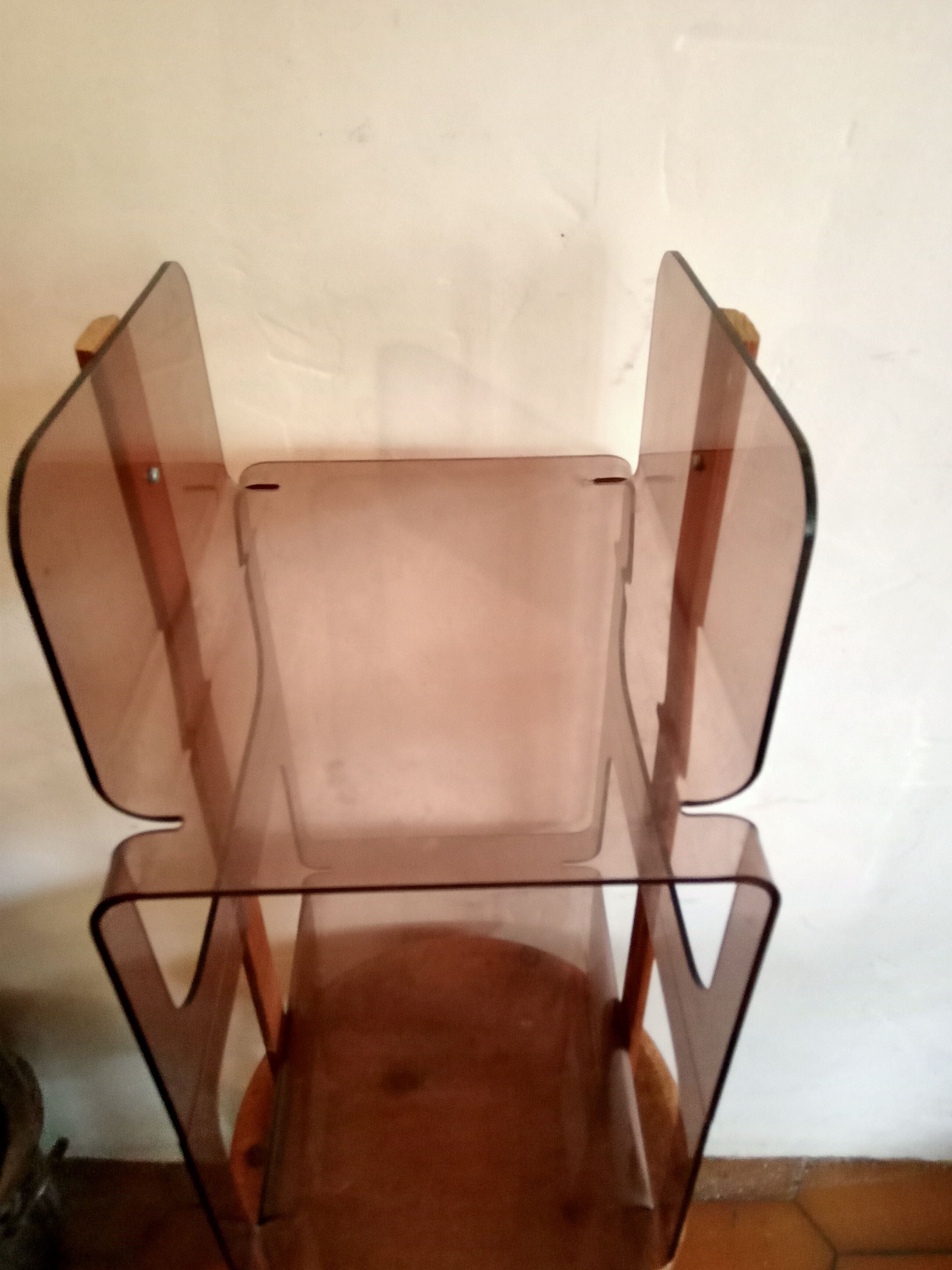 Plexiglas design shelf