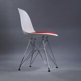 Chaises de Charles & Ray Eames pour Vitra