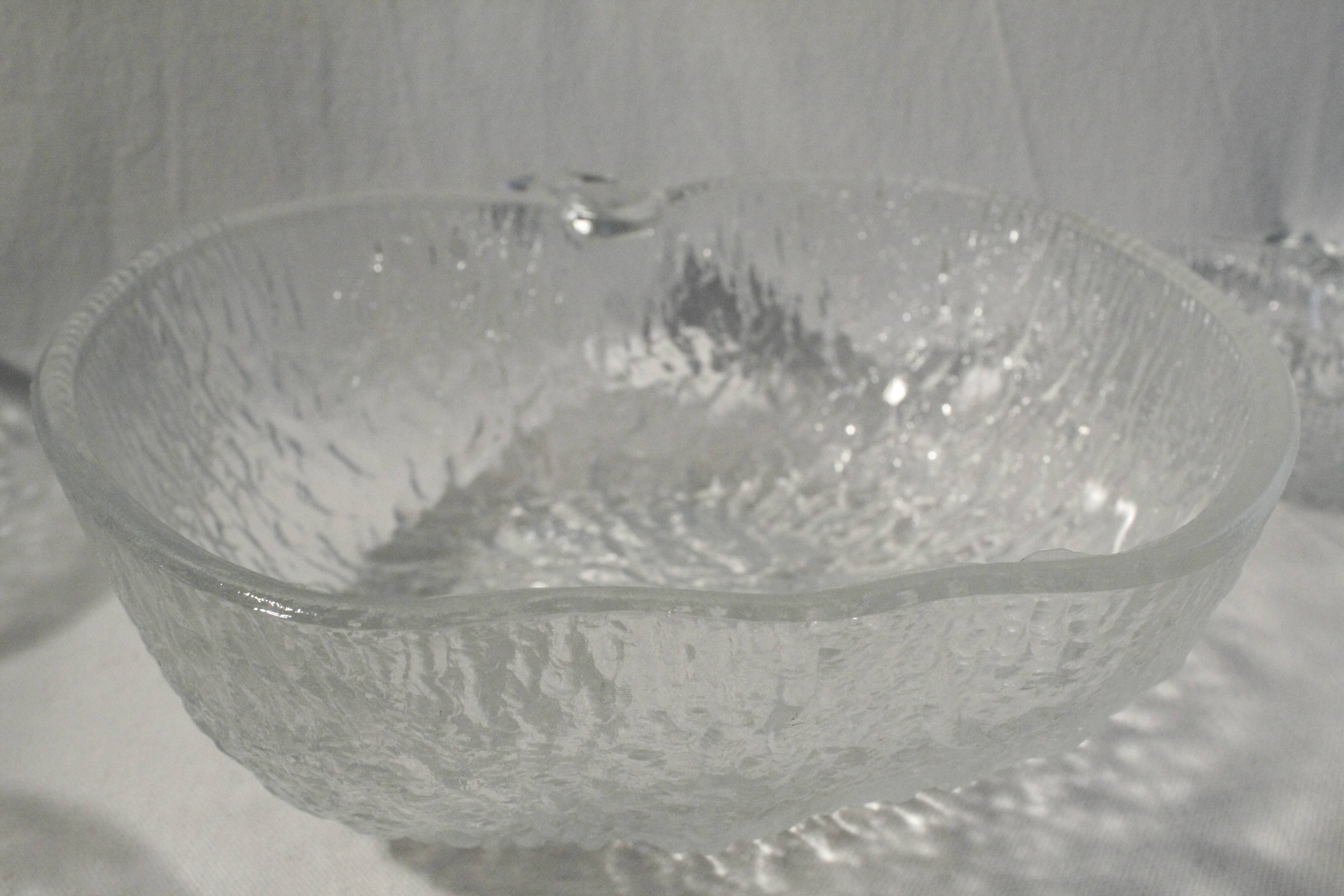 Salad bowl & 4 dessert cups, apple shape in clear glass