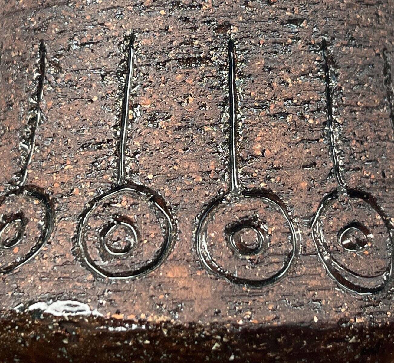 Mid-century studio ceramic tripod vase by Eke Bjeren for Gabriel Keramik, 1960s.