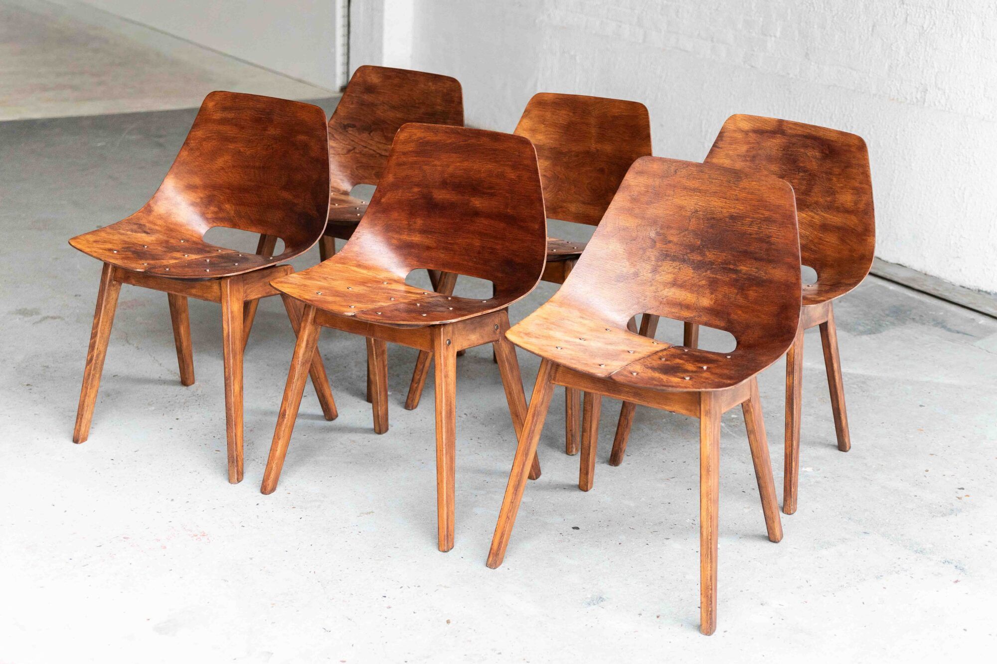 Set of 6 'Tonneau' dining chairs by Pierre Guariche