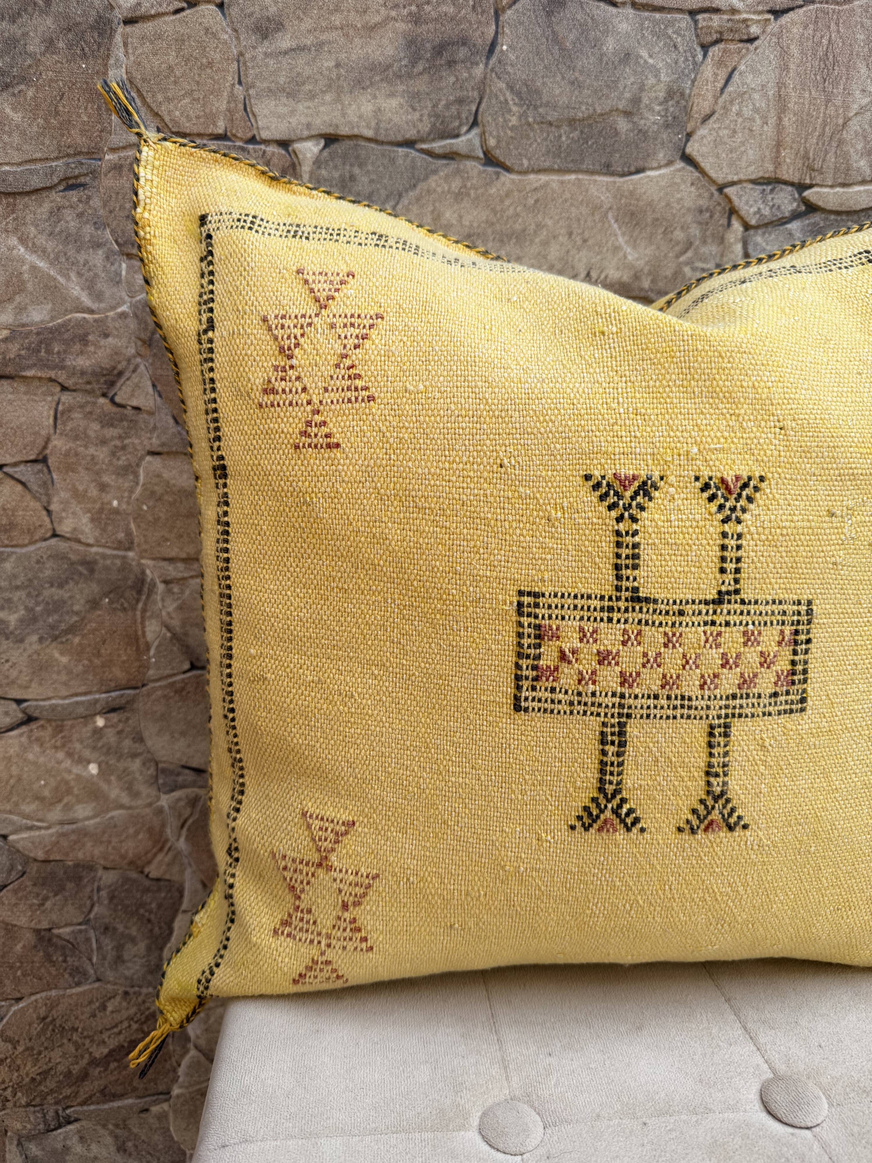 Silk cushion cover with Moroccan cactus pattern – Handmade Sabra cushion