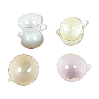Set of 6 cups and saucers with pearly coffee