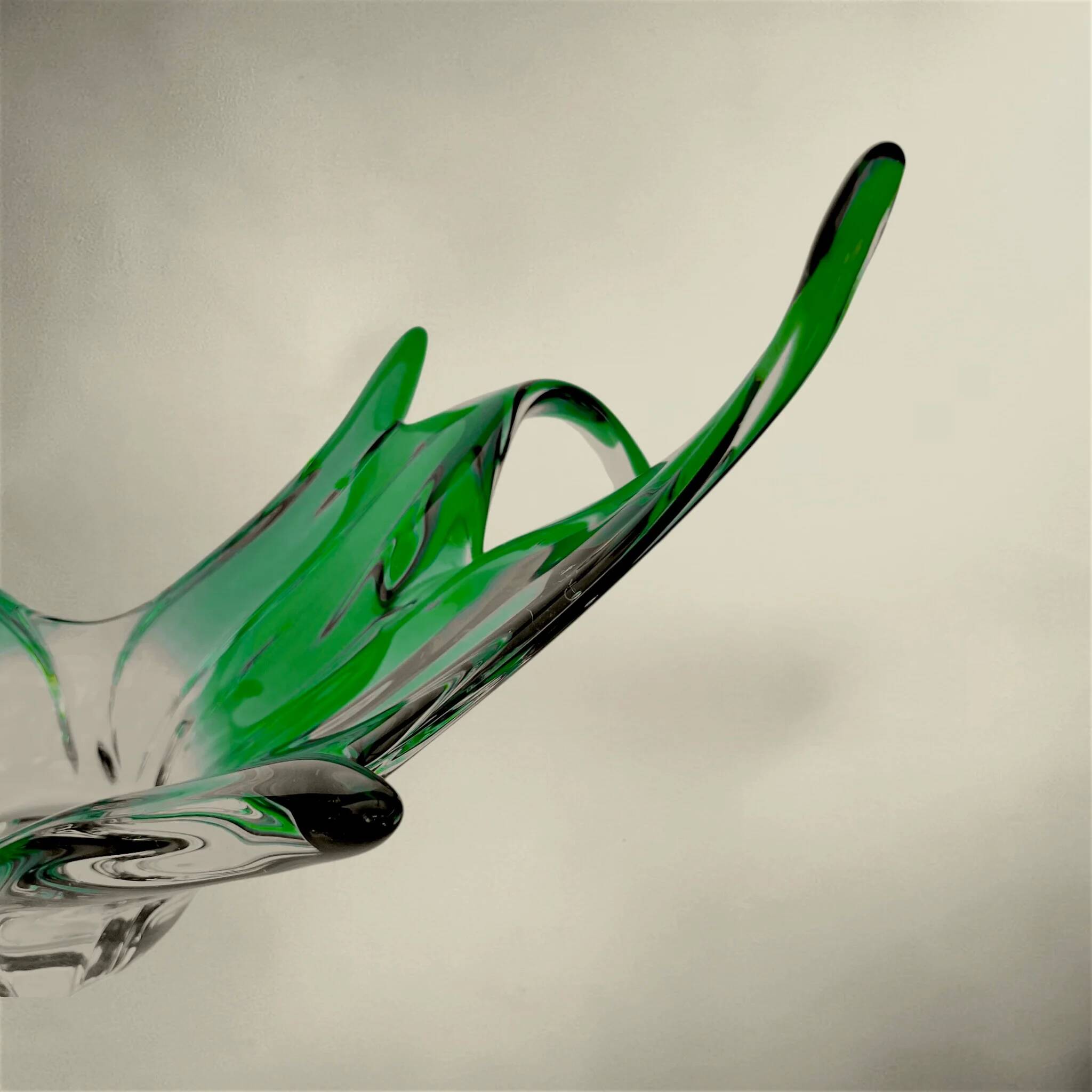 Large green blown glass bowl – art glass centrepiece – 1960s/70s