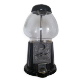 Chewing gum candy dispenser