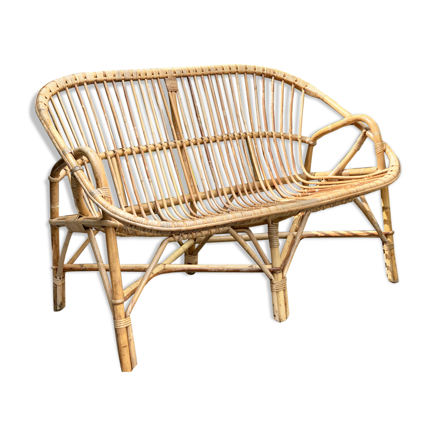 Old vintage sofa / rattan bench