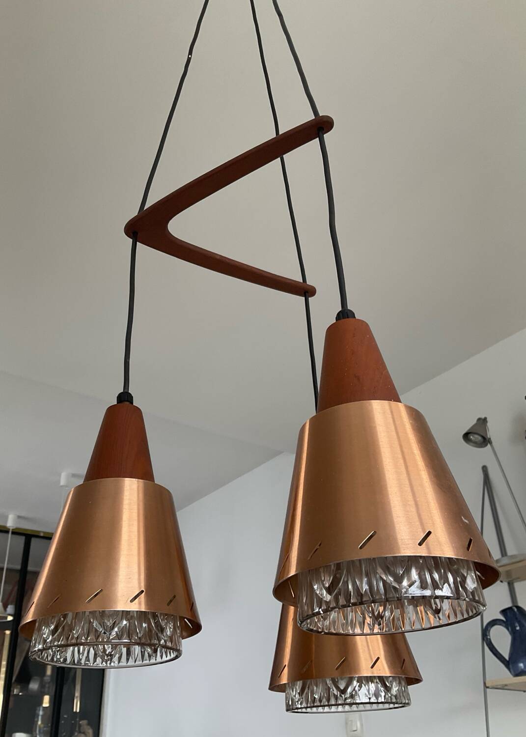 Scandinavian Boomerang chandelier from the 60s in teak, metal and glass