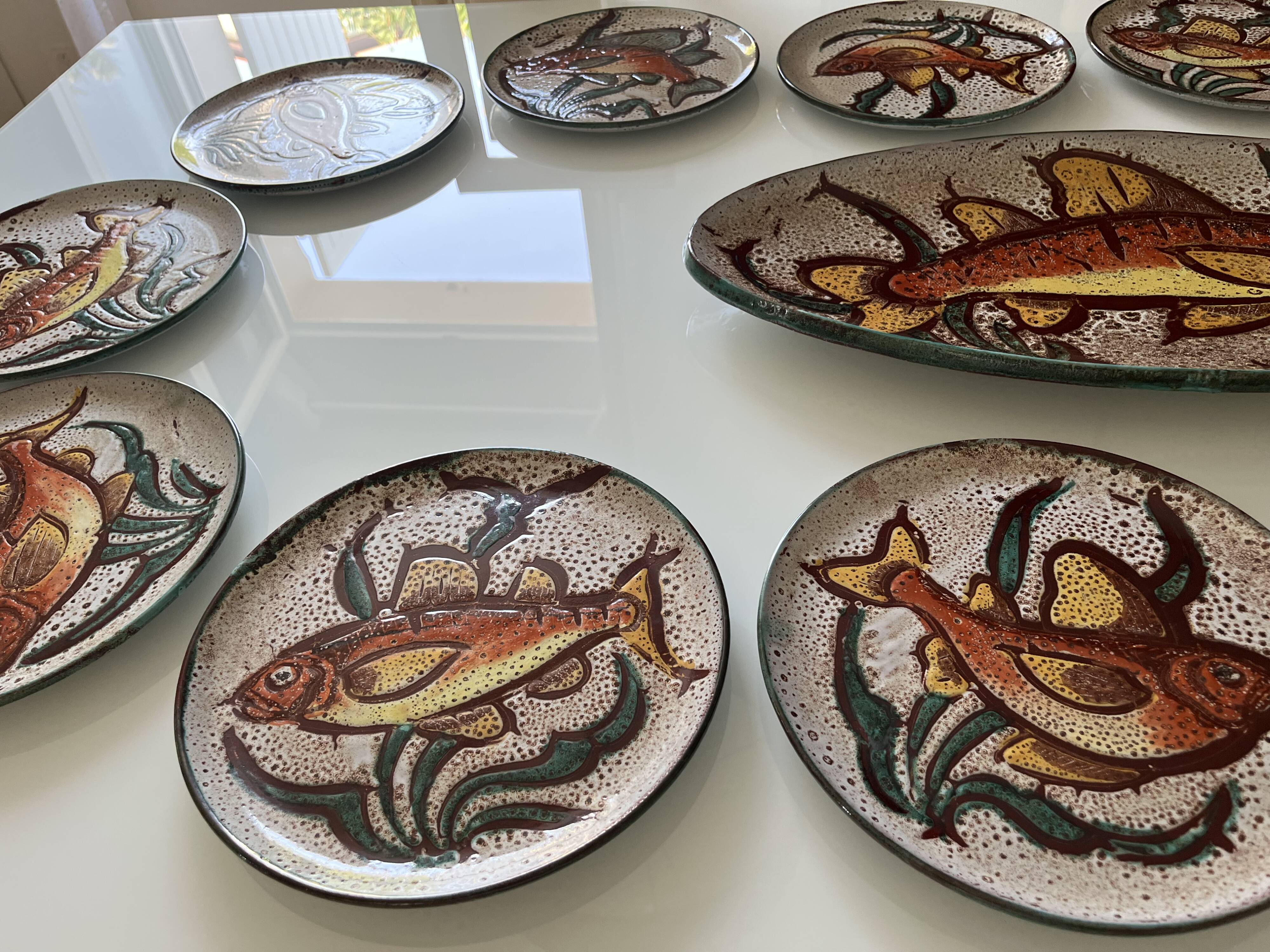 Fish service Vallauris dish + 12 plates